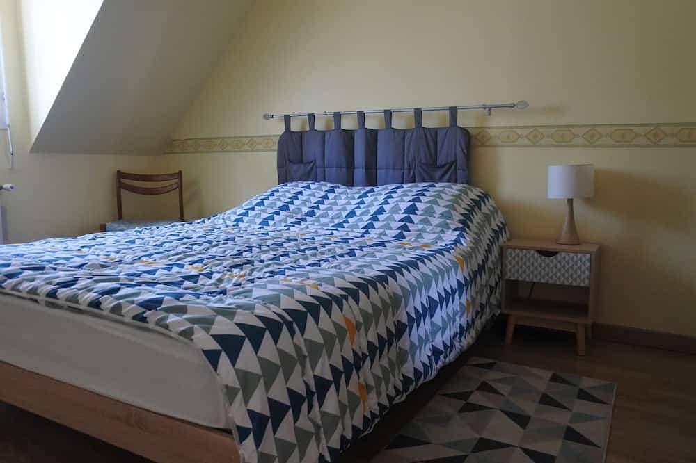 Foto 3 von 30: Haus auf den Höhen von Dinard, 900 m vom Strand entfernt, in einer ruhigen Unterteilung.