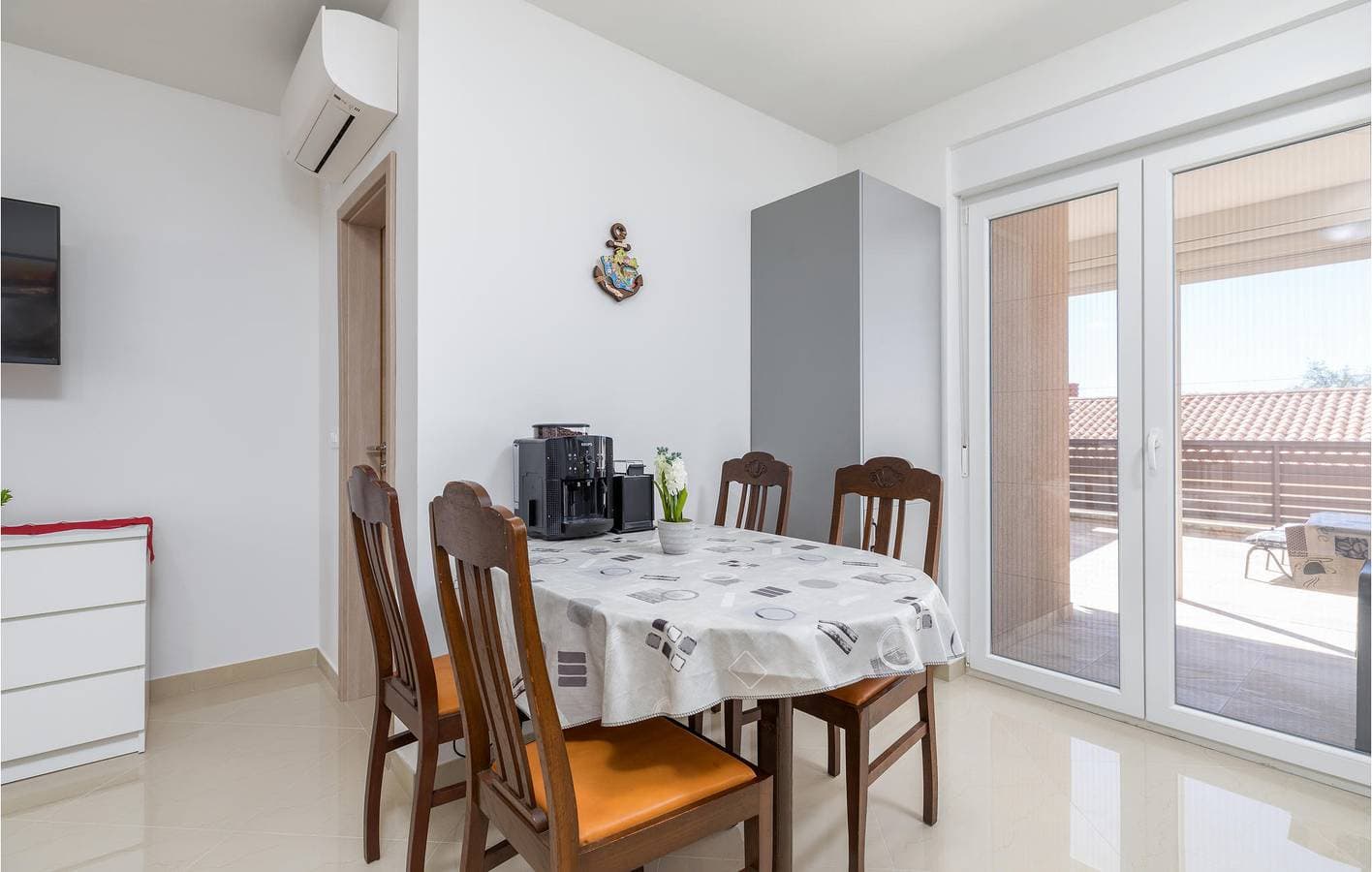 Foto 5 von 23: Gemütliche Ferienwohnung mit Terrasse, WLAN und in der Nähe eines FKK-Strandes