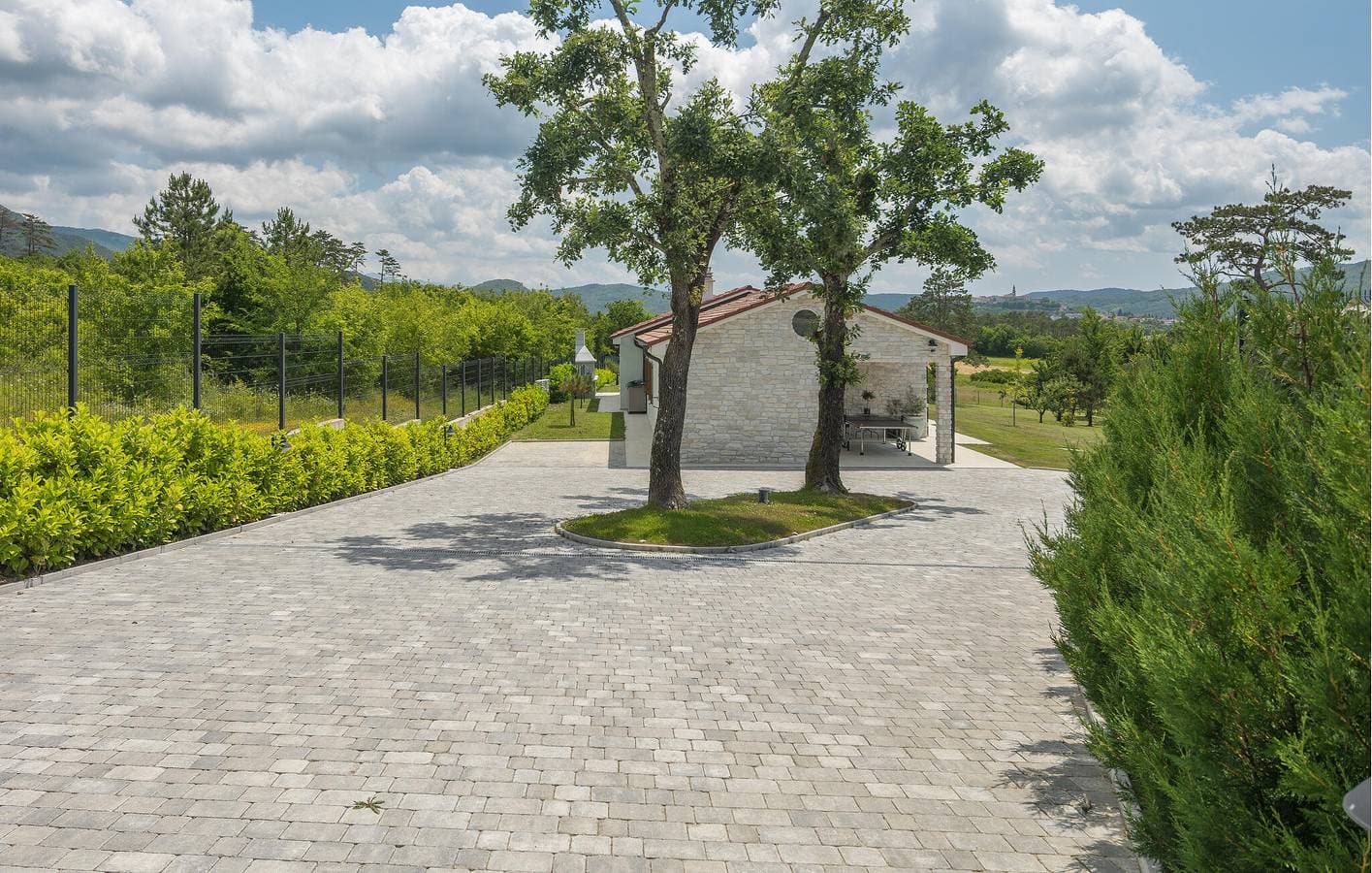 Foto 5 von 46: Reizend, 2 km von Buzet entfernt: Geräumige Ferienwohnung mit Pool und moderner Ausstattung