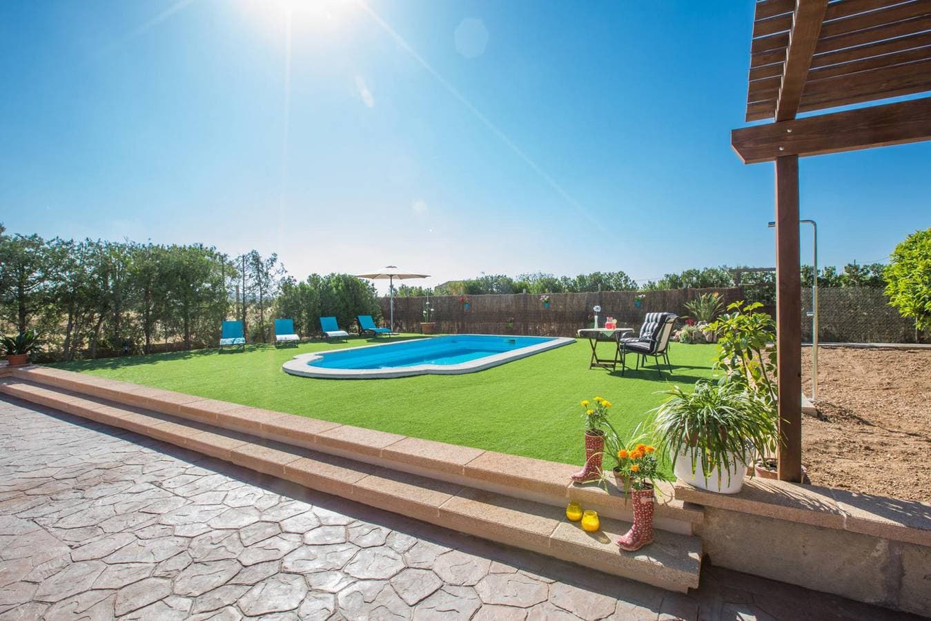 Foto 4 von 23: Shostalet - Hübsches Landhaus mit privatem Pool in ländlicher Umgebung. WiFi gratis