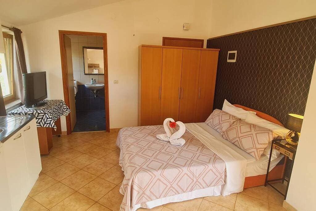 Foto 5 von 9: One-Bedroom Apartment