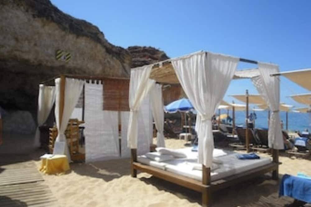 Foto 9 von 10: Vila Monte Luz - 1, Tolle FeWo für 2 Personen, Pool, direkt am Meer in 1A Lage