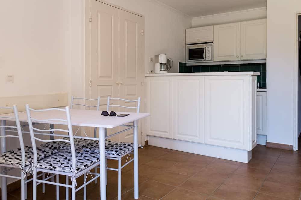 Foto 12 von 26: T2 1 Schlafzimmer 4 Personen zu vermieten 83700 Saint Raphaël / Le Dramont