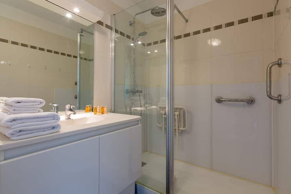 Foto 5 von 14: Eine helle und luftige 1Br Wohnung im 15., nur wenige Schritte von der Metro entfernt, in der Nähe von Veeve