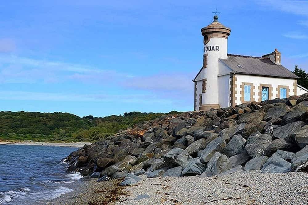 Foto 9 von 9: Pink Granite Coast. Gîte for 4/5 people 10 minutes from the beach!