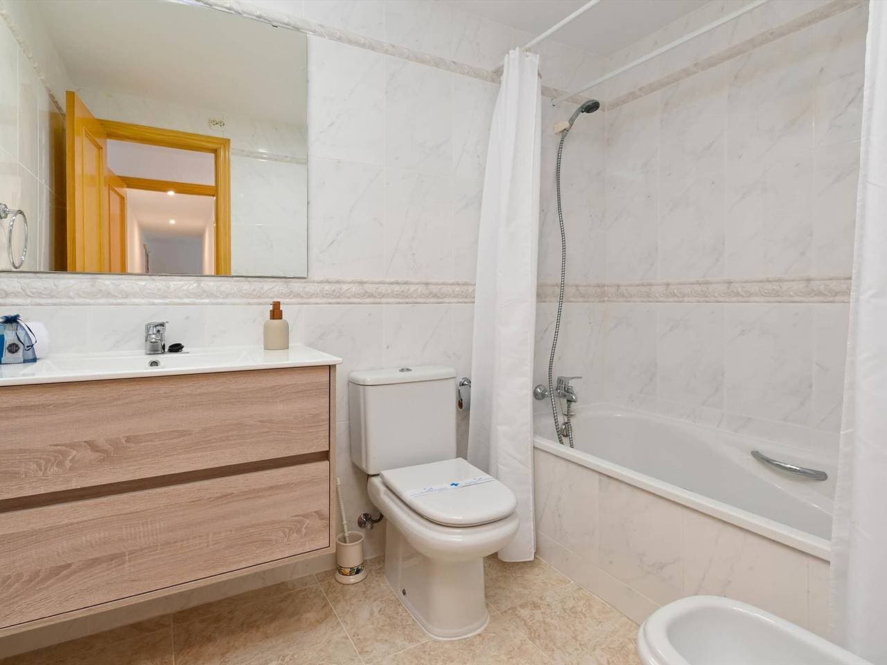 Foto 6 von 10: Wunderbare Ferienwohnung in Javea, 100m vom Strand, für 4 Personen mit Klimaanlage und WLAN