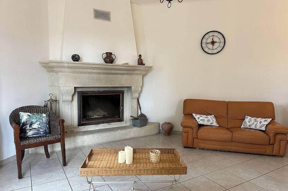 Foto 9 von 28: Au Cœur de la Provence Superbe Maison de 230m2jardin 2500m2 Jacuzzi11 Couchages