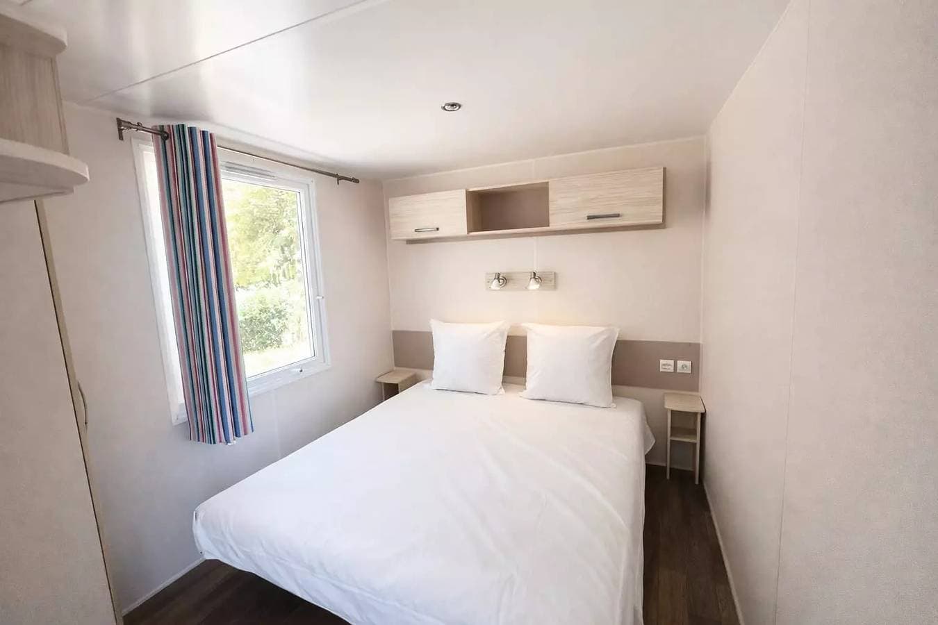 Foto 11 von 13: Mobilheim mit Klimaanlage, 2 Schlafzimmer 4 Personen