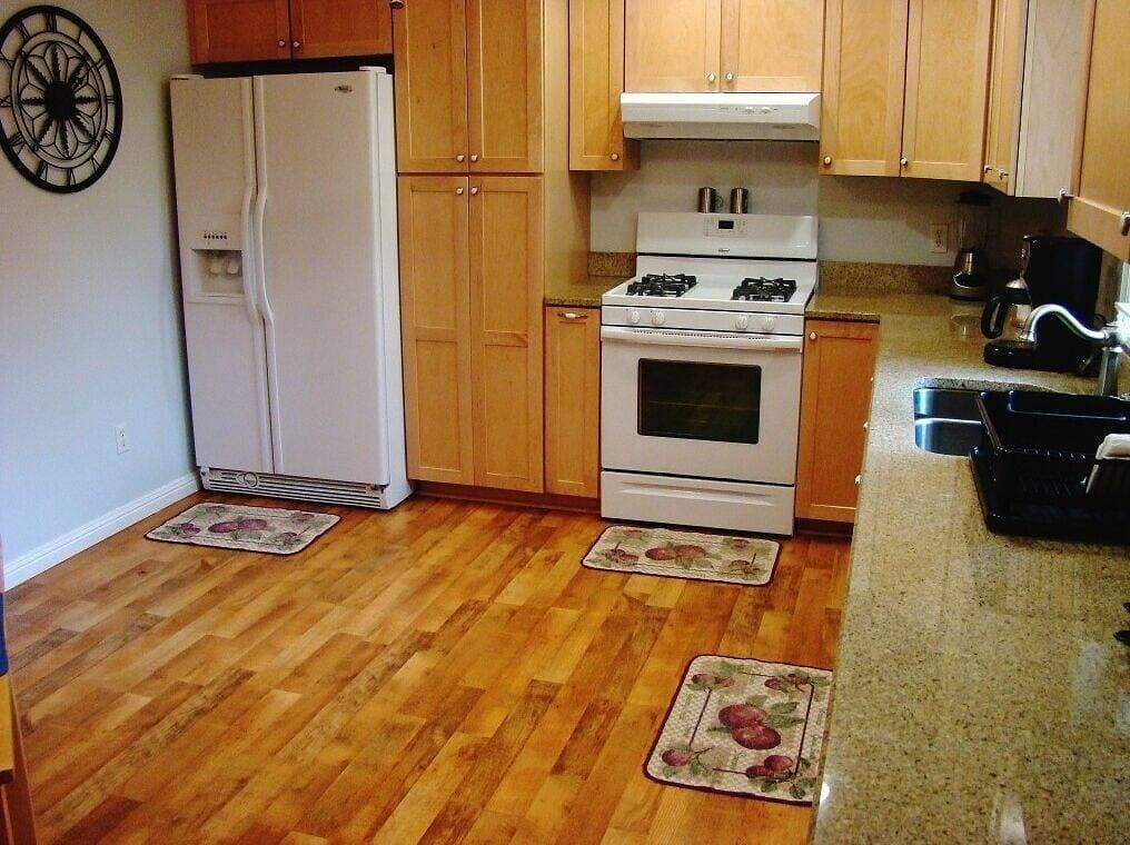 Creekside mit einem entspannenden Whirlpool / Feuerstelle / Grill; in der Nähe von Casino / Gsnp 1