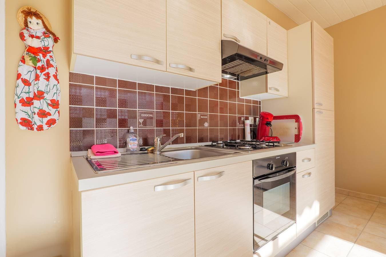 Foto 11 von 25: Cottage „Gîte Coquelicot“ mit Gemeinschaftspool, WLAN und Klimaanlage