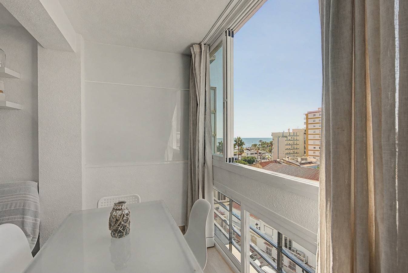 Foto 10 von 26: Studio-Apartment 'Sol Y Breeze' mit Meerblick, WLAN und Klimaanlage