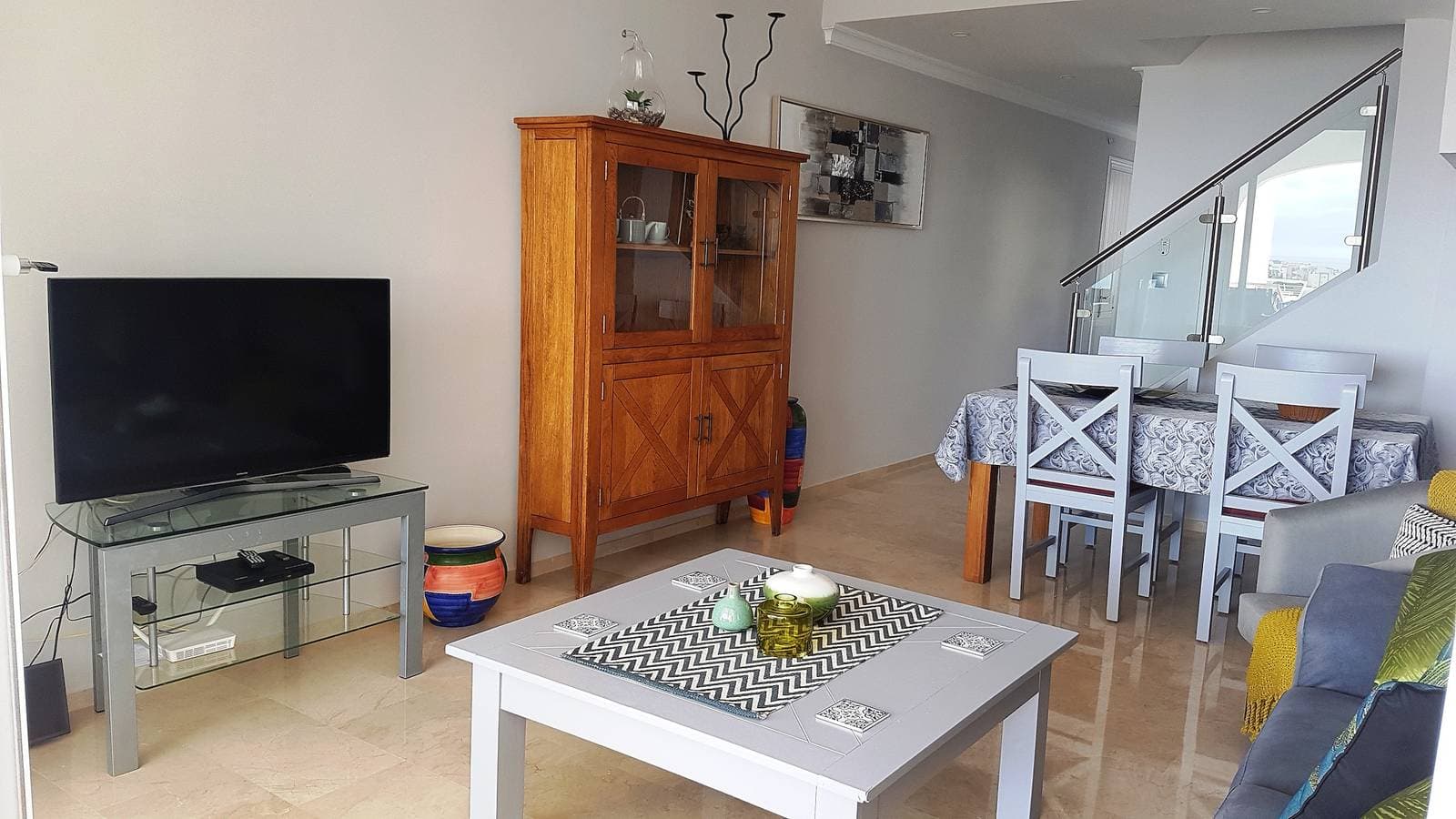 Foto 12 von 42: Modernes, renoviertes Apartment mit 2 Betten und 2 Bädern, hervorragendem Meer- und Golfblick