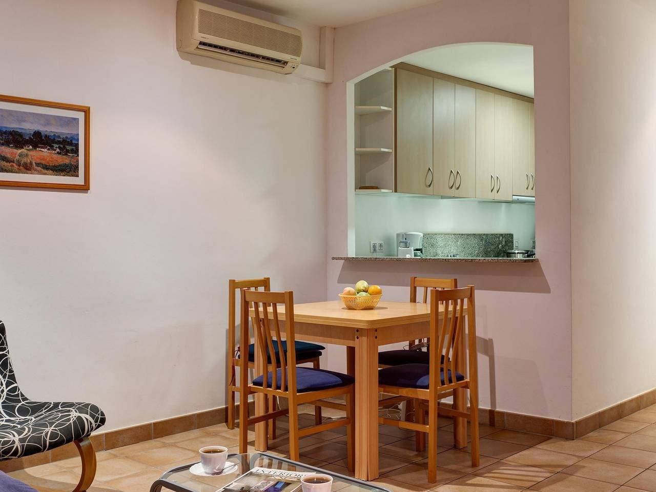 Foto 6 von 22: Apartament modern a Calella de Palafrugell, a 50m de la platja, amb A/C, calefacció i WiFi