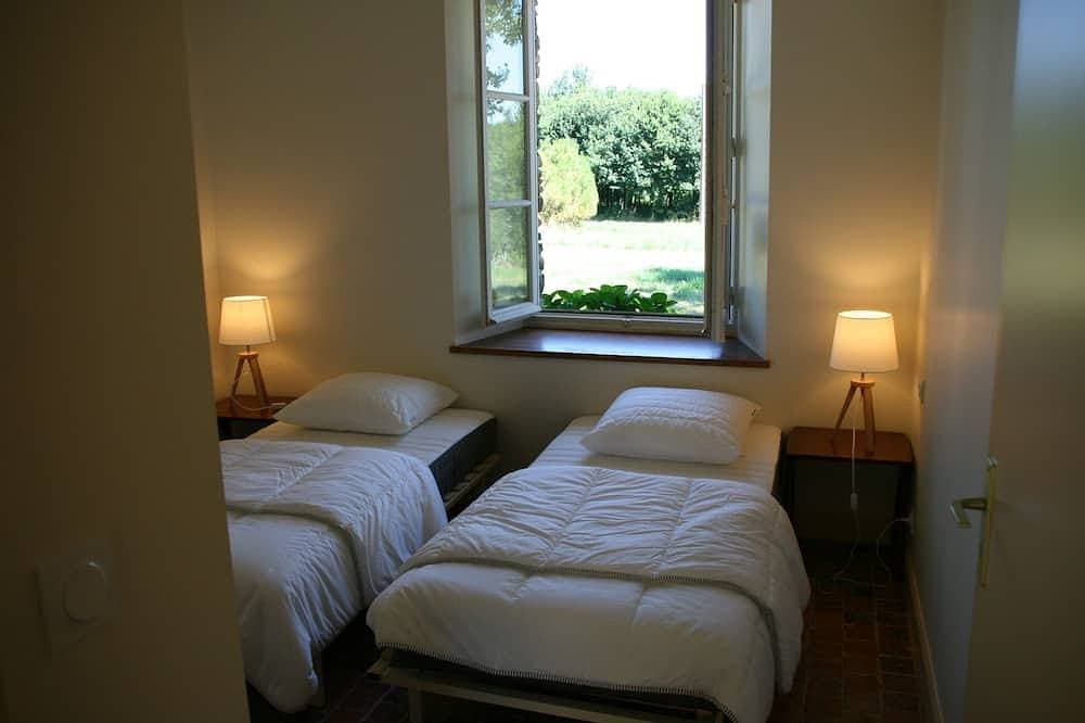 Foto 3 von 11: Gite 7 Personen (4 Sterne), jeder Komfort in einem privaten Park in der Landschaft