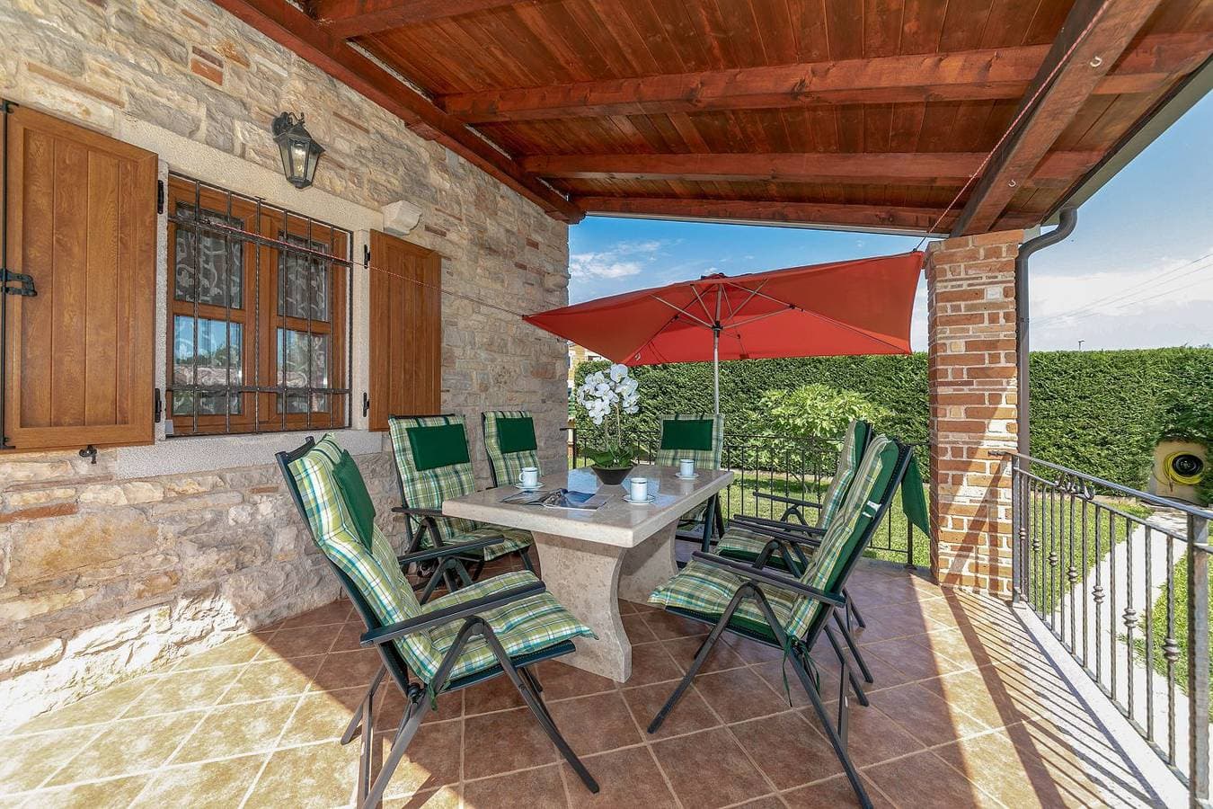 Foto 9 von 40: Mediterrane Villa mit privatem Salzwasserpool, Babybett, Whirlpool, Tischtennis, Spielplatz