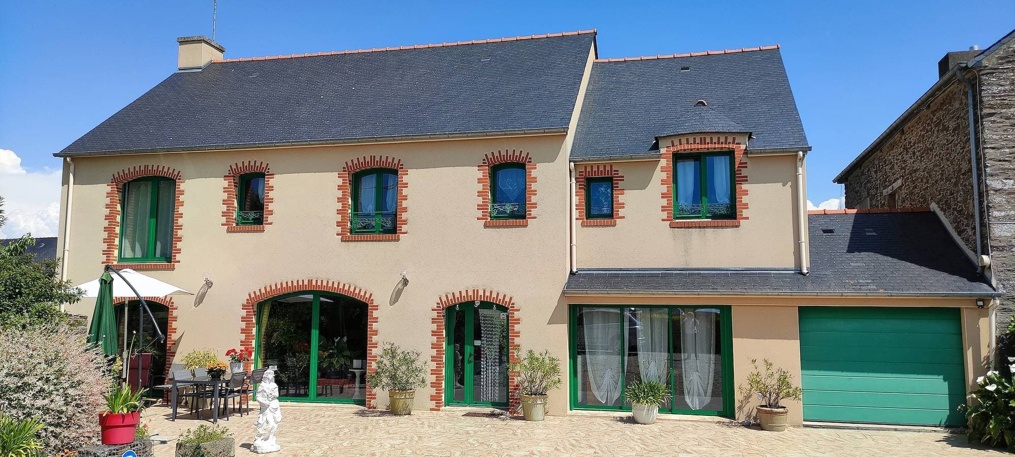 Foto 2 von 19: Gästezimmer „Le Chatry“ mit gemeinsamer Terrasse und WLAN in Cancale