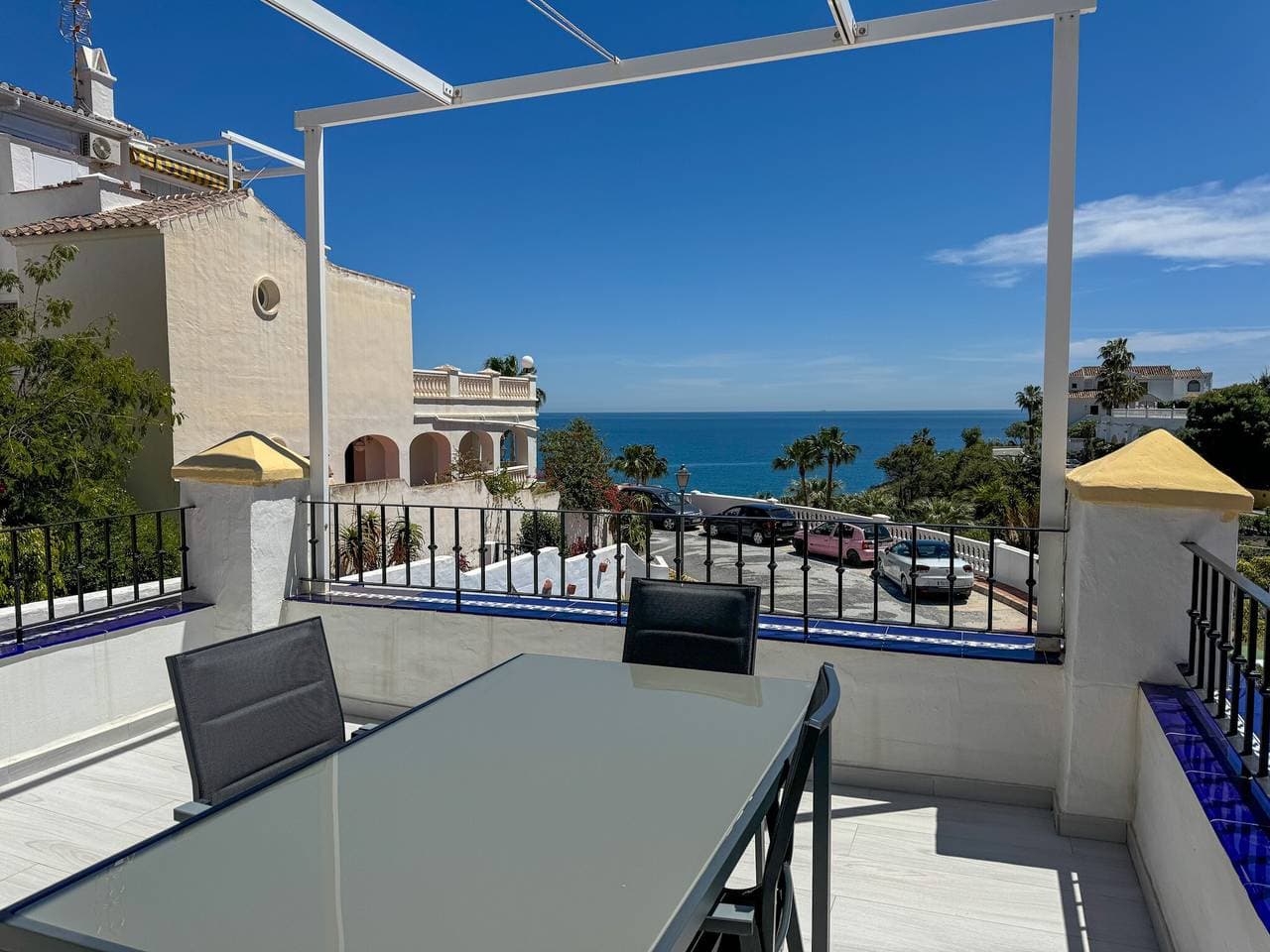 Foto 2 von 12: Ferienwohnung 'Blanca' mit Meerblick, Wi-Fi und Klimaanlage