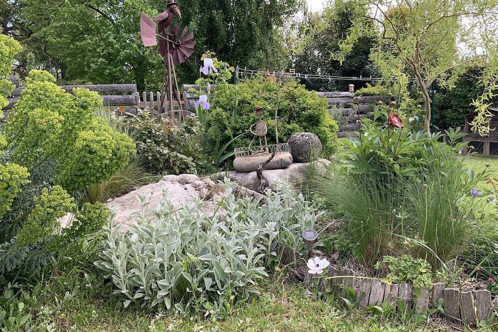 Foto 11 von 27: Detached house with garden