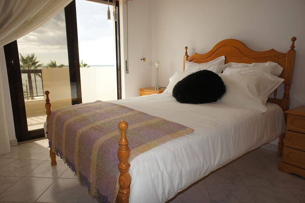 Foto 4 von 17: Fabulous Beach Front Apartment mit ununterbrochenen Meerblick