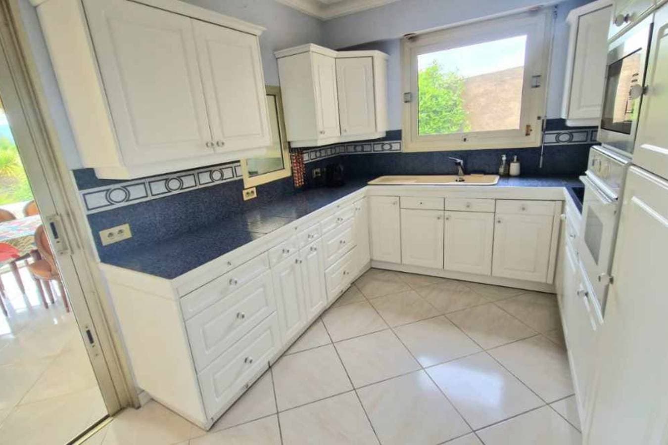 Foto 5 von 12: Villa für 8 Personen mit Pool