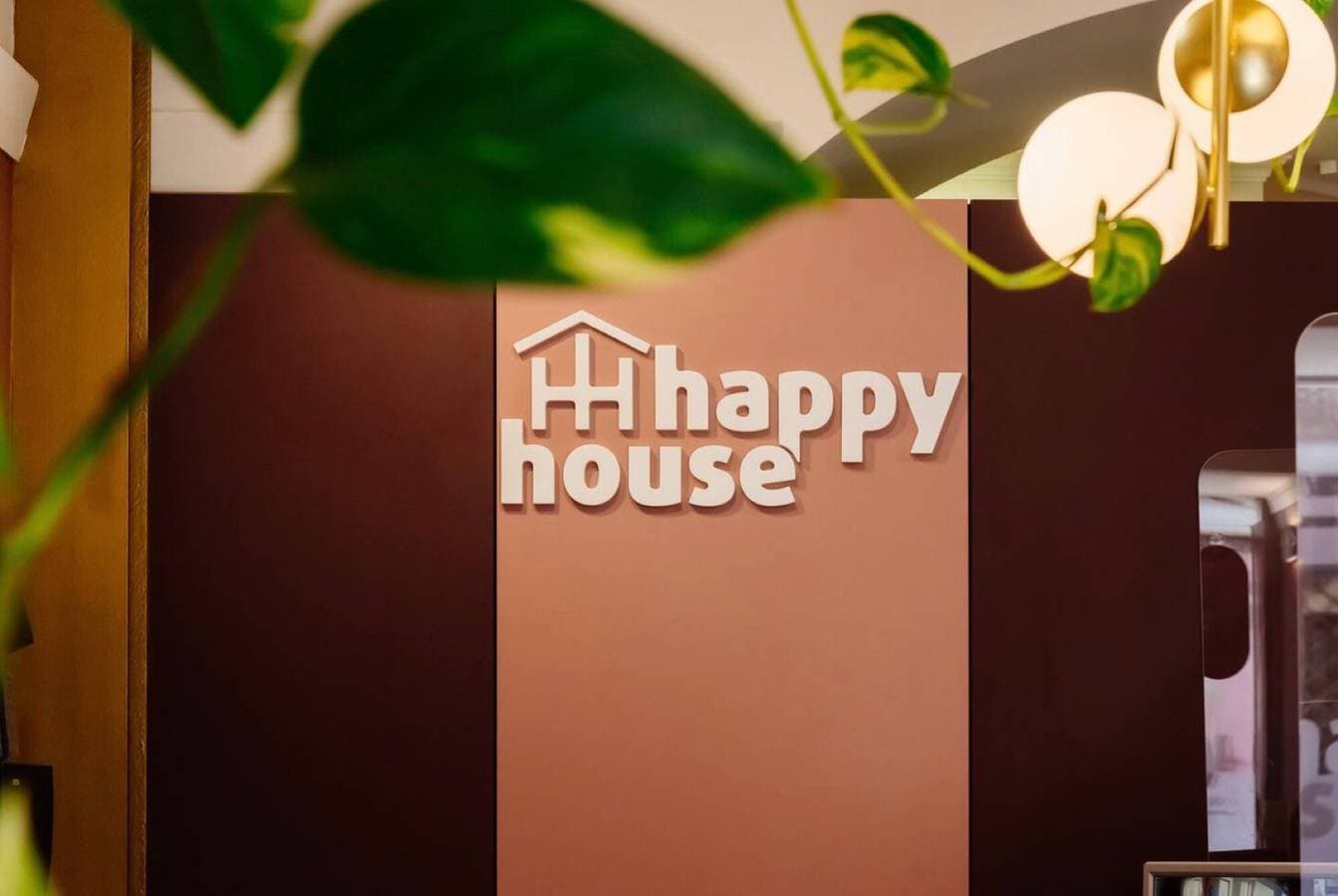 Happy House Faro 1