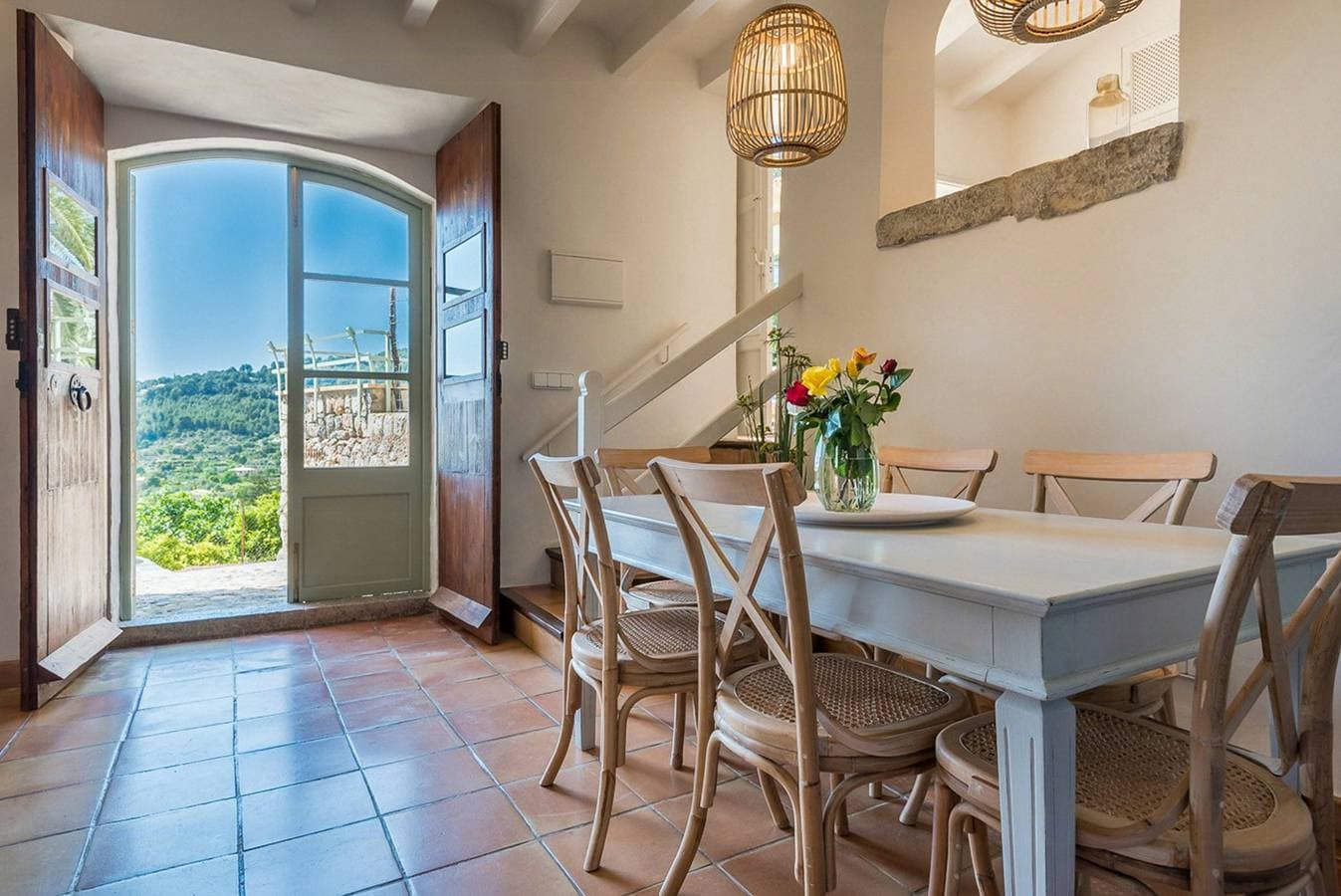 Foto 4 von 18: Ein Steinhaus mit modernem Design im Tal von Sóller