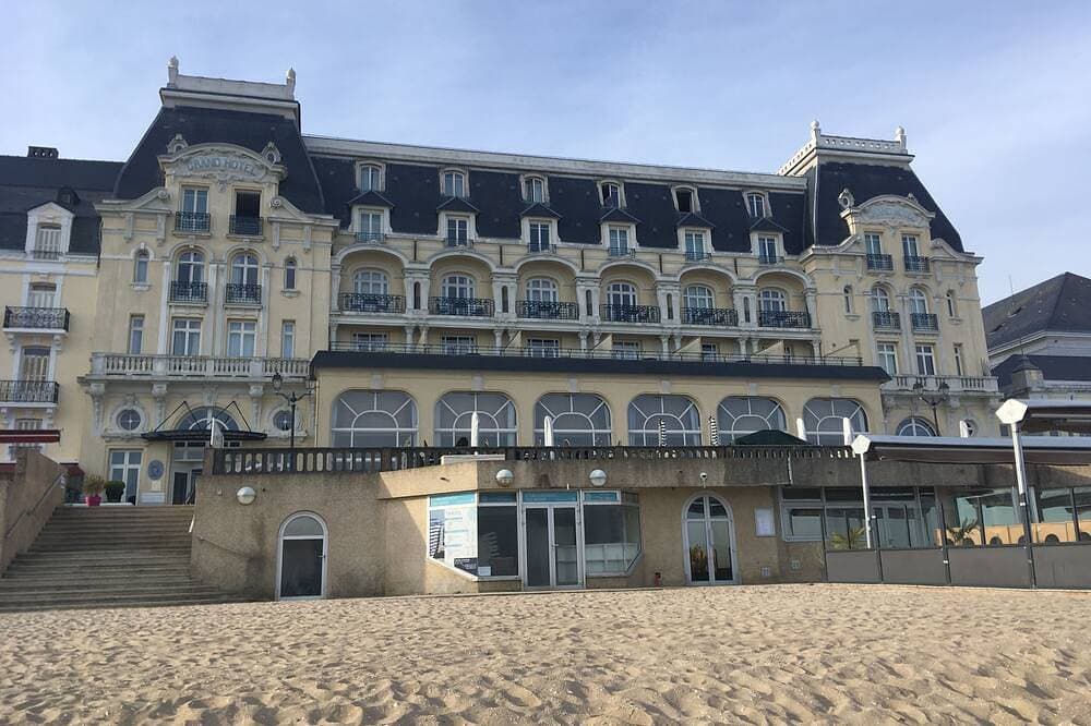 Foto 9 von 30: T2 renoviert - Uneinnehmbarer Meerblick - Neben dem Thalasso-Free Wifi