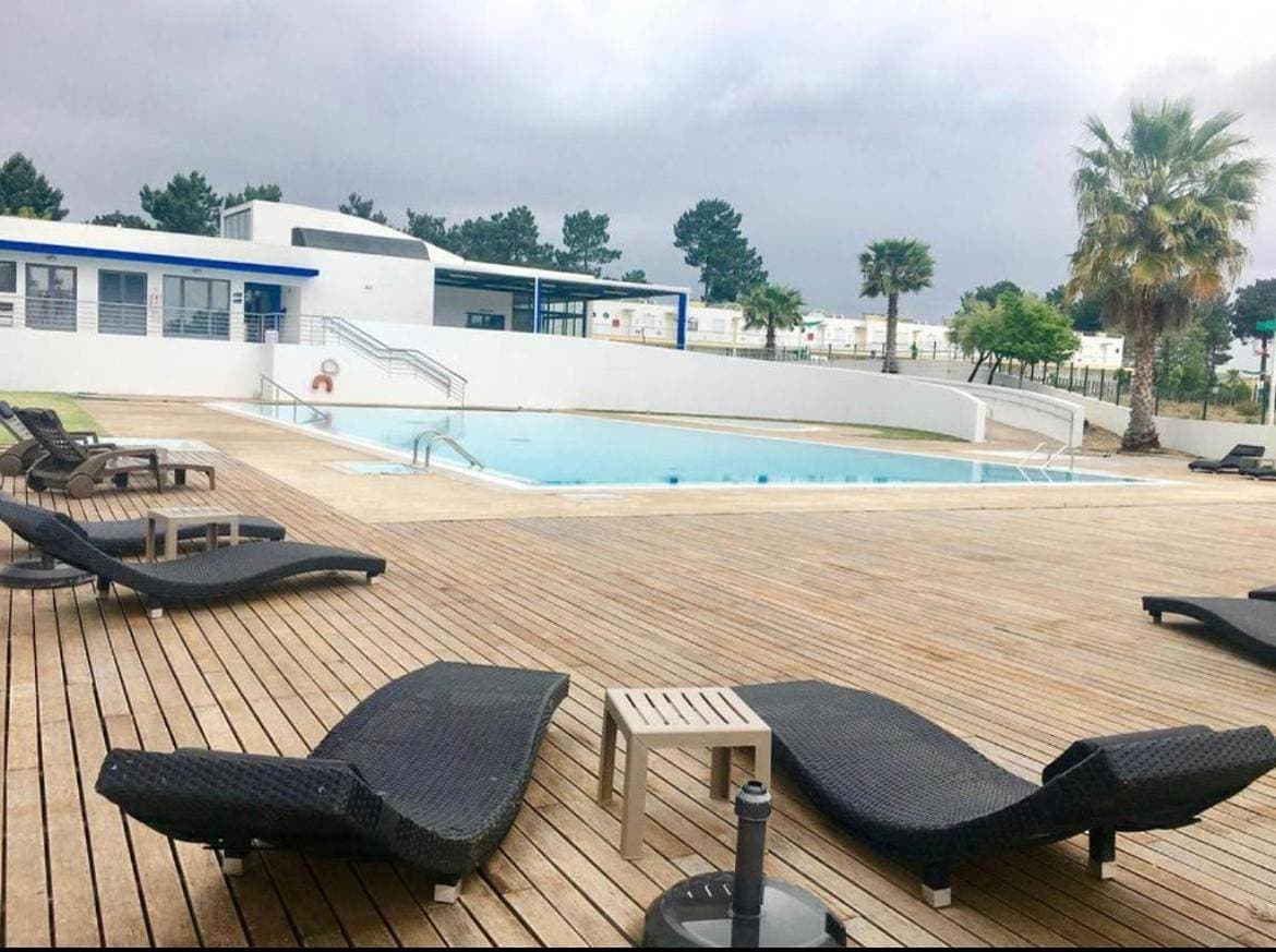 Pinhos Residence Palmela Village - piscina temporariamente fora serviço 1