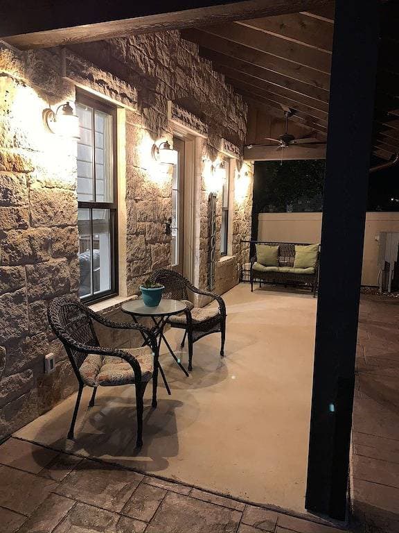 Foto 12 von 18: Gorgeous 2 bedroom Casita on the Guadalupe River walking distance from Gruene.