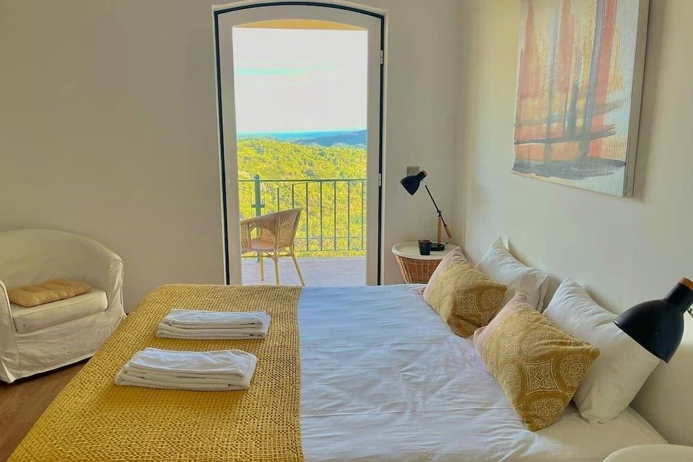Foto 6 von 30: Villa São Francisco Blick auf das Meer, Pool und Panorama-Whirlpool, 30 Minuten Lissabon