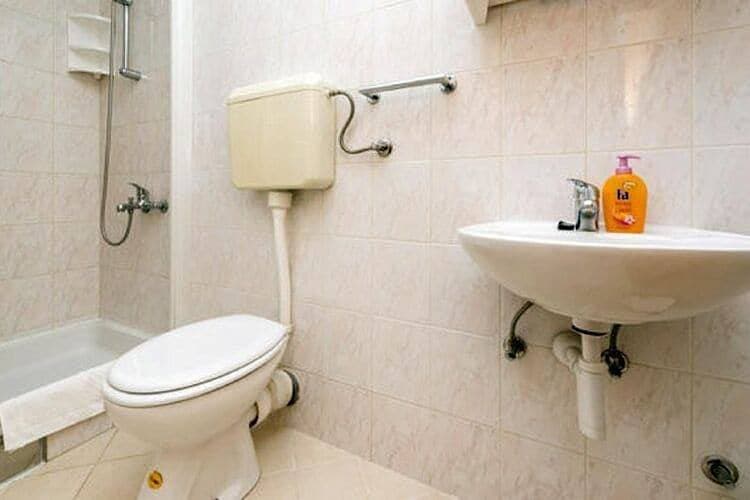 Foto 8 von 16: Guest House Fontana - Two Bedroom Apartment with Terrace and Sea View