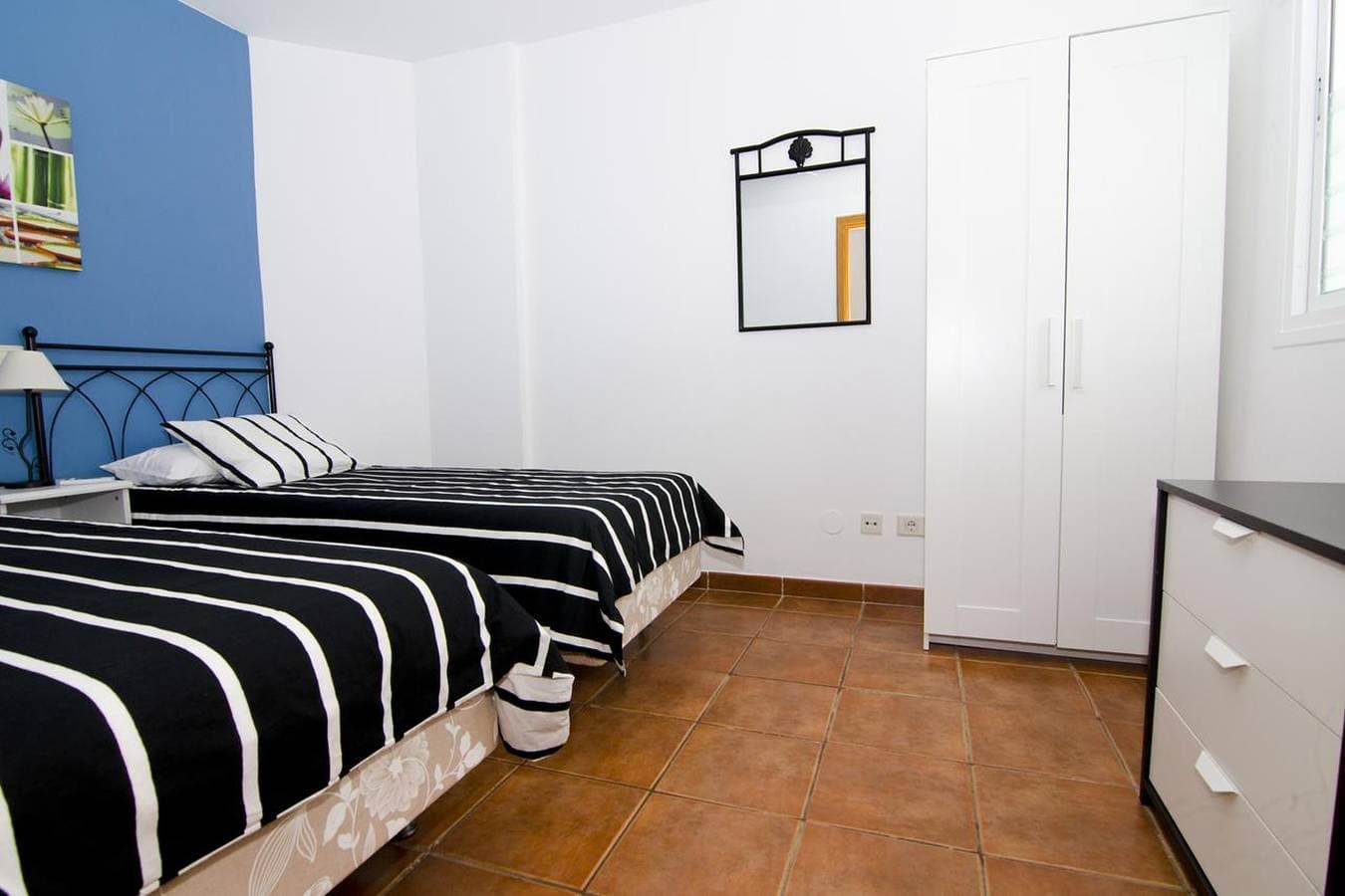 Foto 10 von 21: Charmantes Apartment in Puerto de Mogán - 80m², Berg- und Meerblick