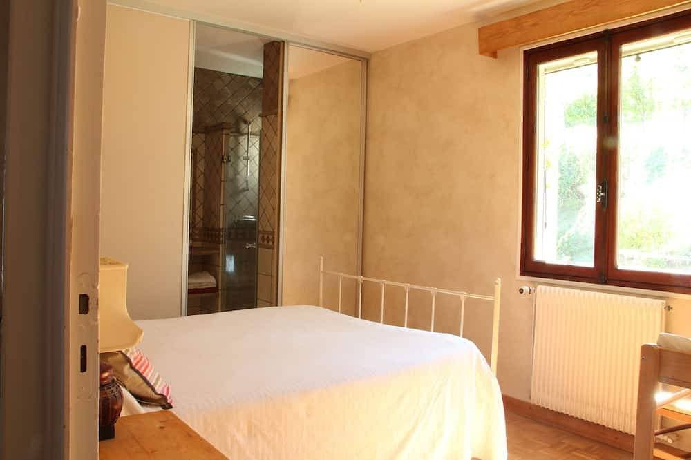 Foto 5 von 25: Schönes großes Einfamilienhaus mit Pool in der Ardèche