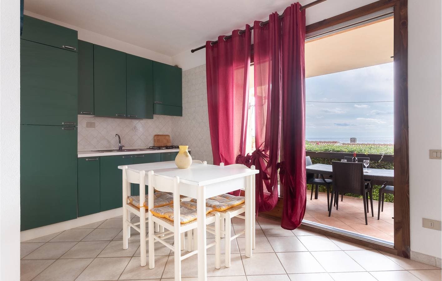 Foto 5 von 25: Appartement mit Meerblick, Parkplatz und Kochnische