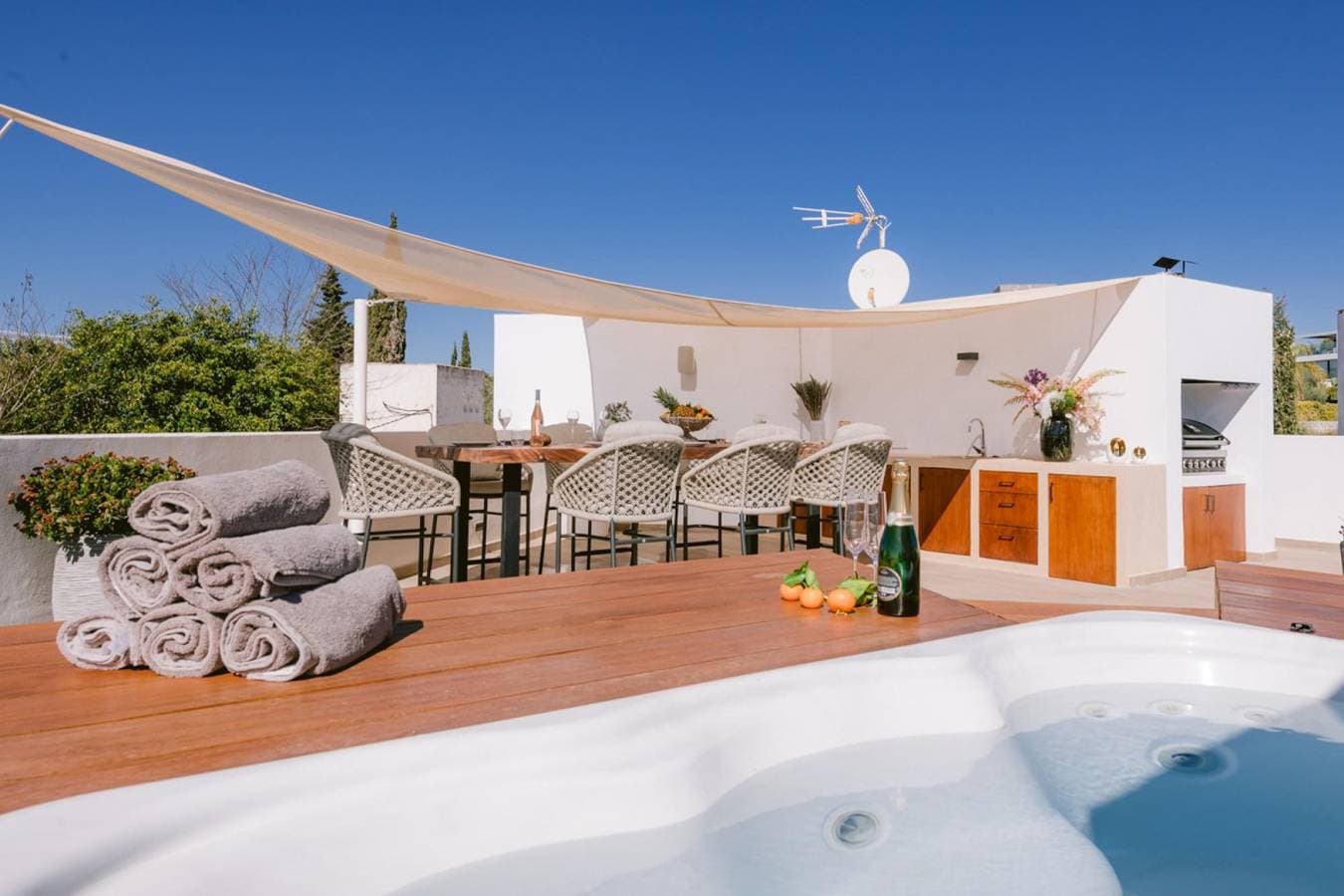 Foto 4 von 39: Ferienhaus für 8 Personen mit Garten