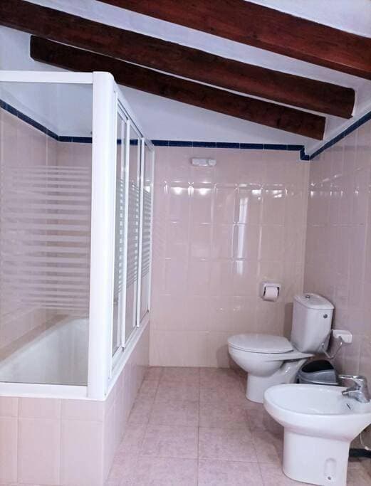 Foto 6 von 19: Three-Bedroom House