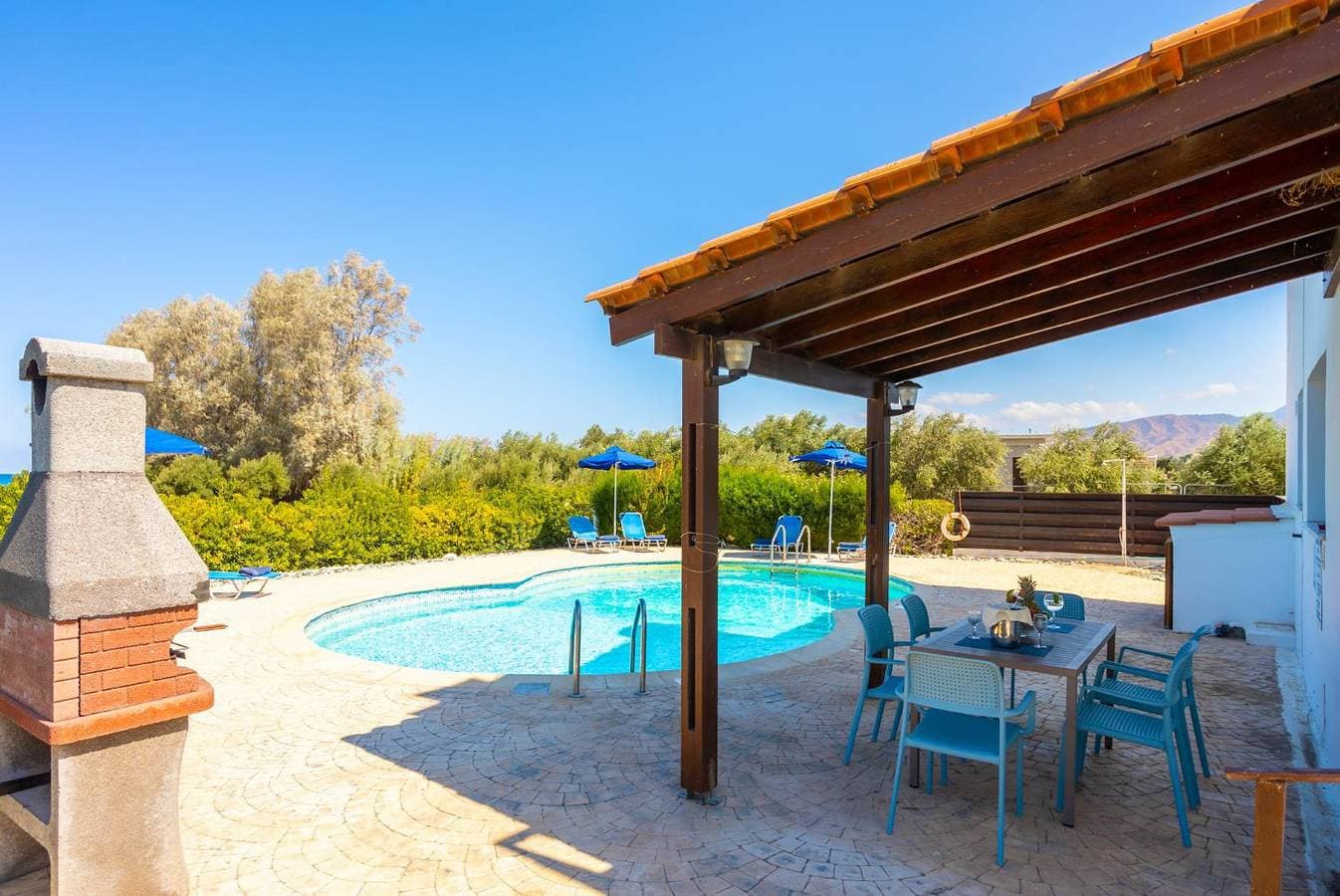 Foto 12 von 40: Villa für 6 Personen mit Balkon
