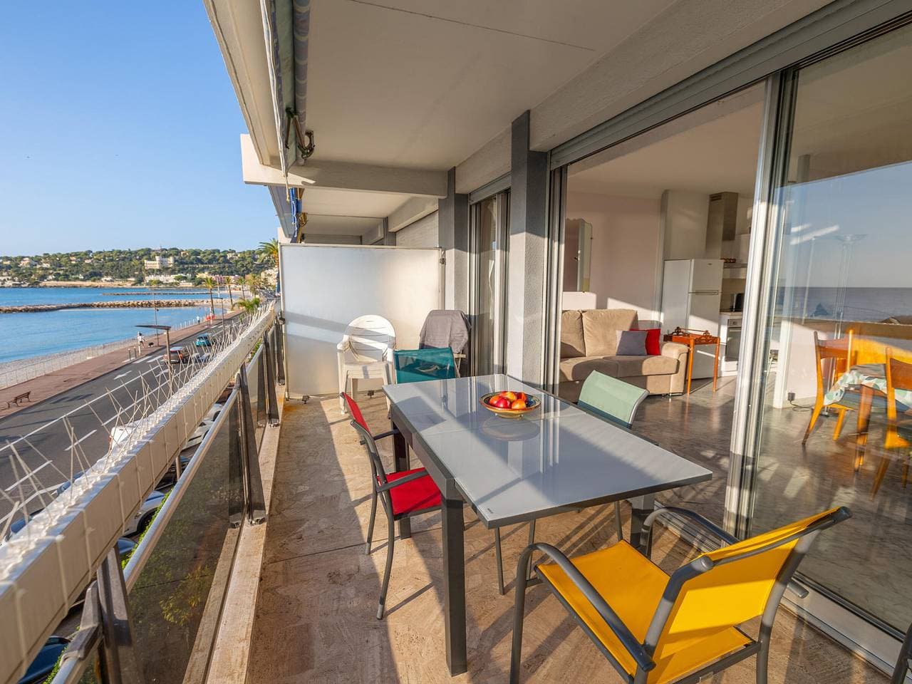 Großes klimatisiertes Studio nahe Zentrum und Strände, Terrasse mit Meerblick 1