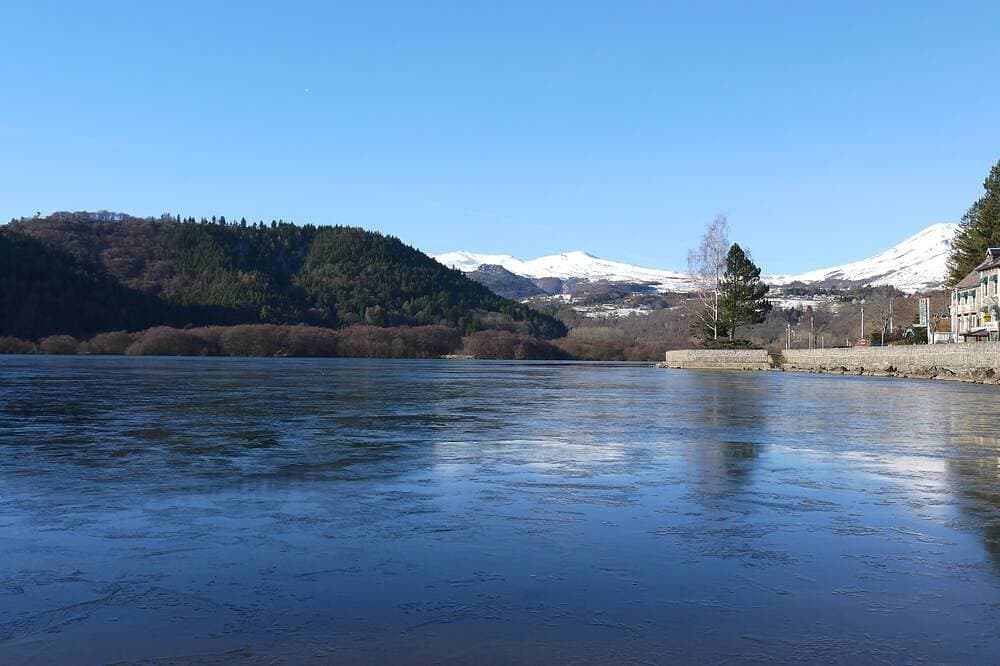 Foto 12 von 17: Petit Gite au Bord du lac Chambon