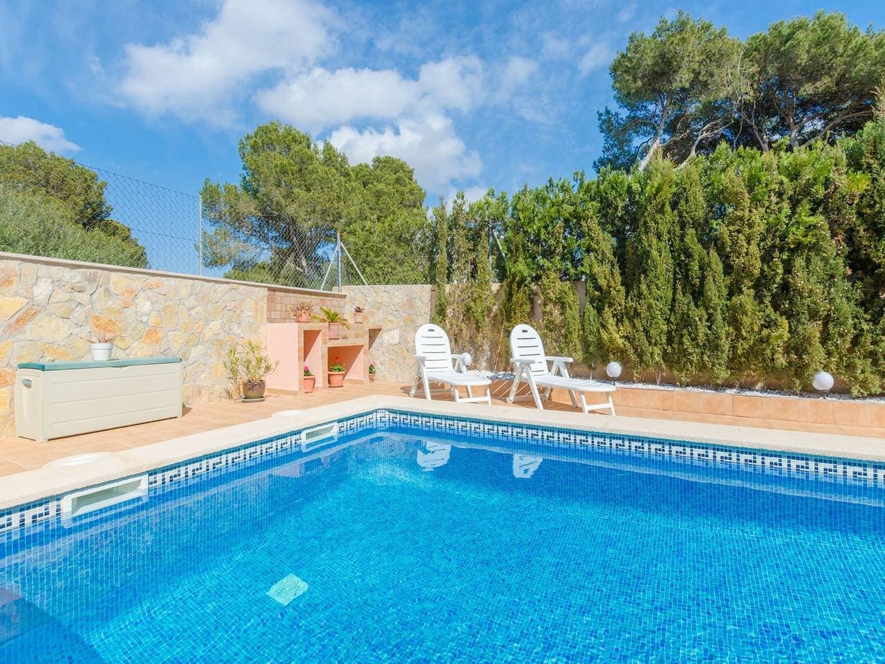 Foto 13 von 44: Villa für 8 Personen mit Pool