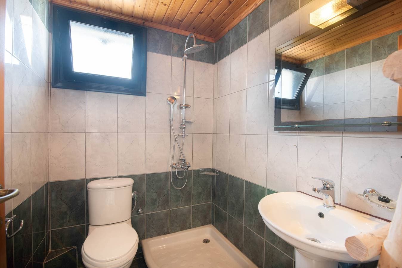 Foto 12 von 20: Studio 'Mirage Arillas Studio Typ A6' mit Meerblick, Pool & WLAN