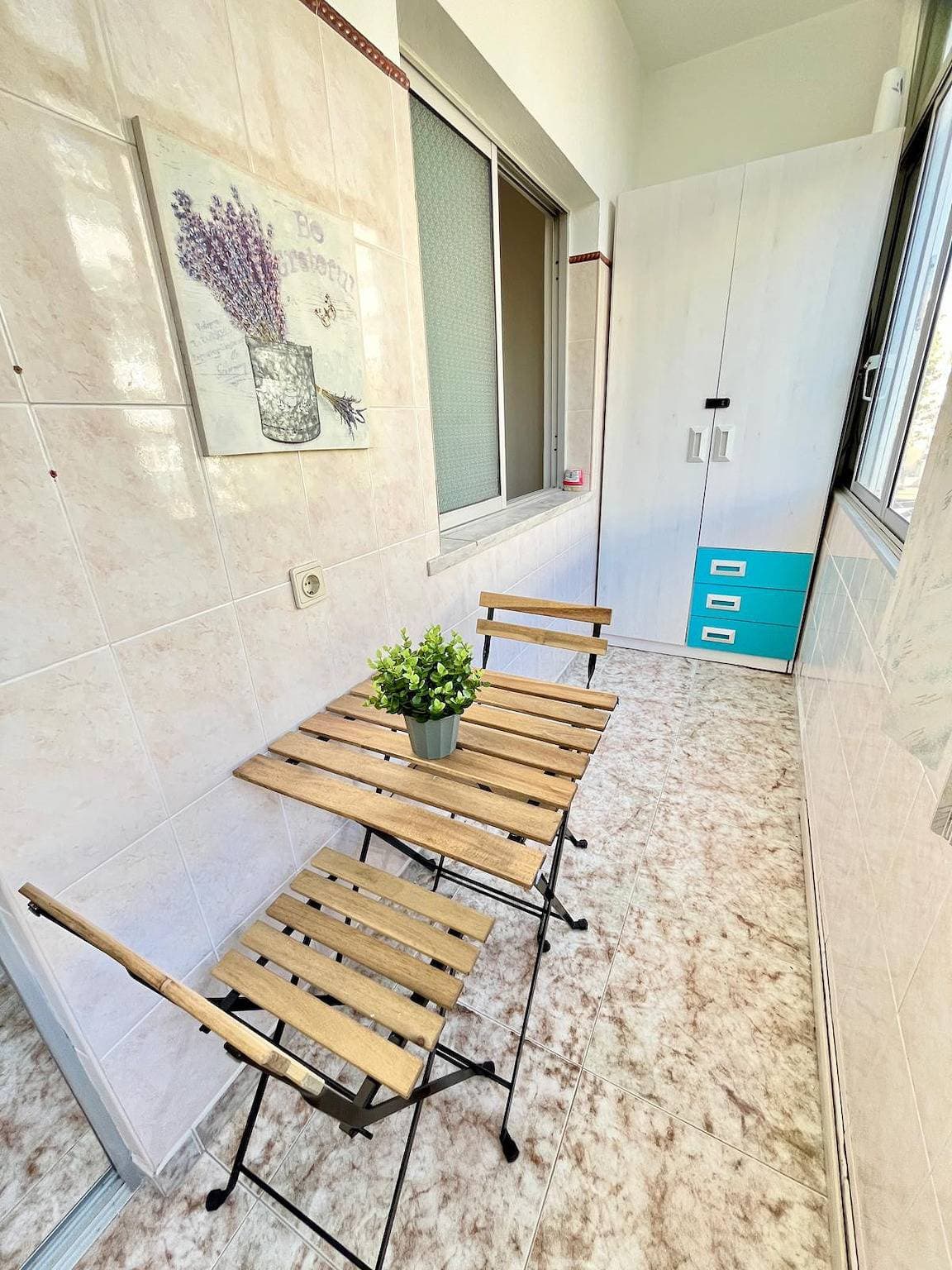 Foto 6 von 26: Light Spacious Almada Apartment
