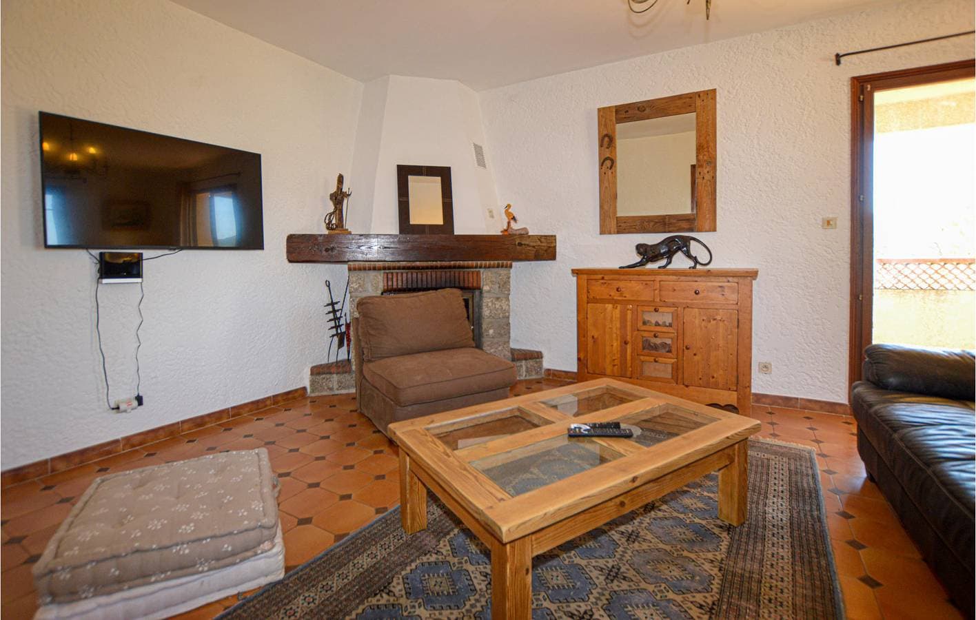 Foto 7 von 22: Gemütliche Wohnung mit Pool, Terrasse & Wifi