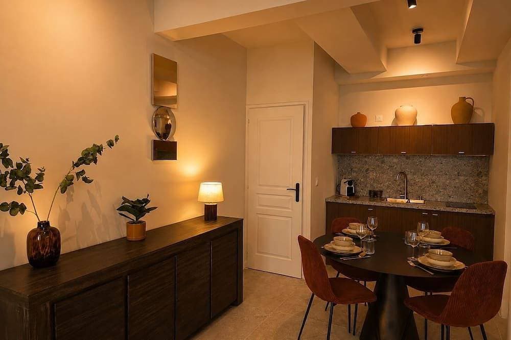 Foto 7 von 8: Maison Aura Aix, Apt center 2min from la Rotonde, Calm, Fiber, Work-friendly