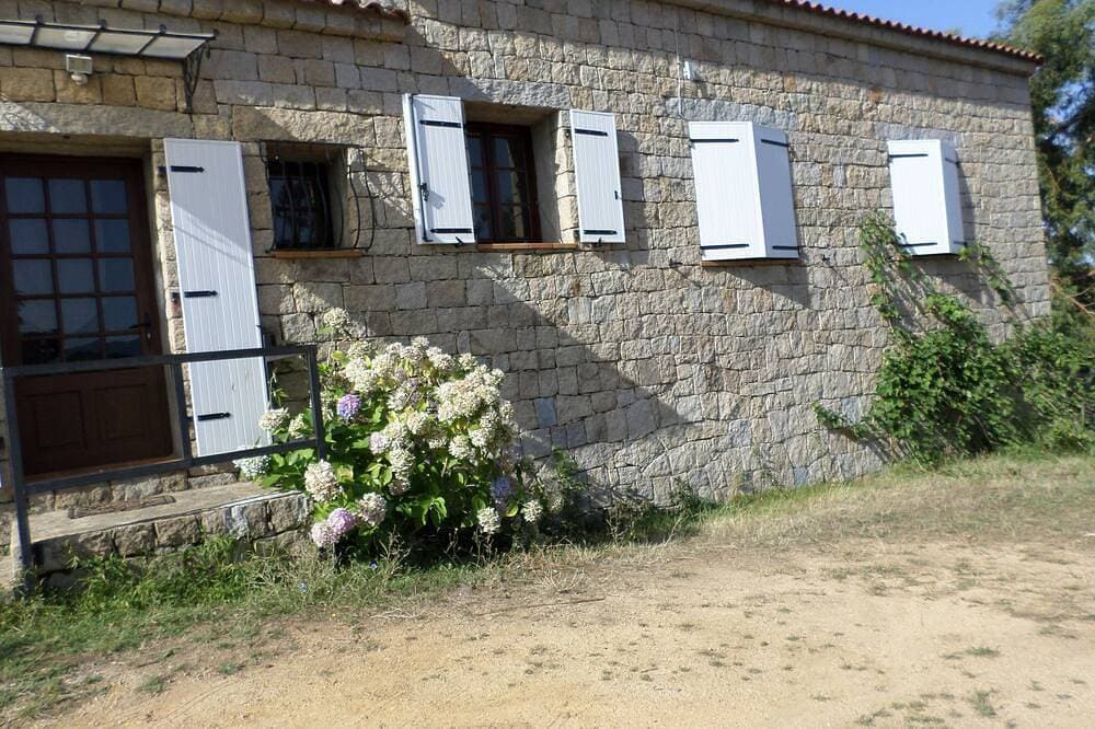 Foto 8 von 14: Charmantes Haus in der Nähe des Meeres Corse du Sud Promotion vom 6. bis 13. Juli!