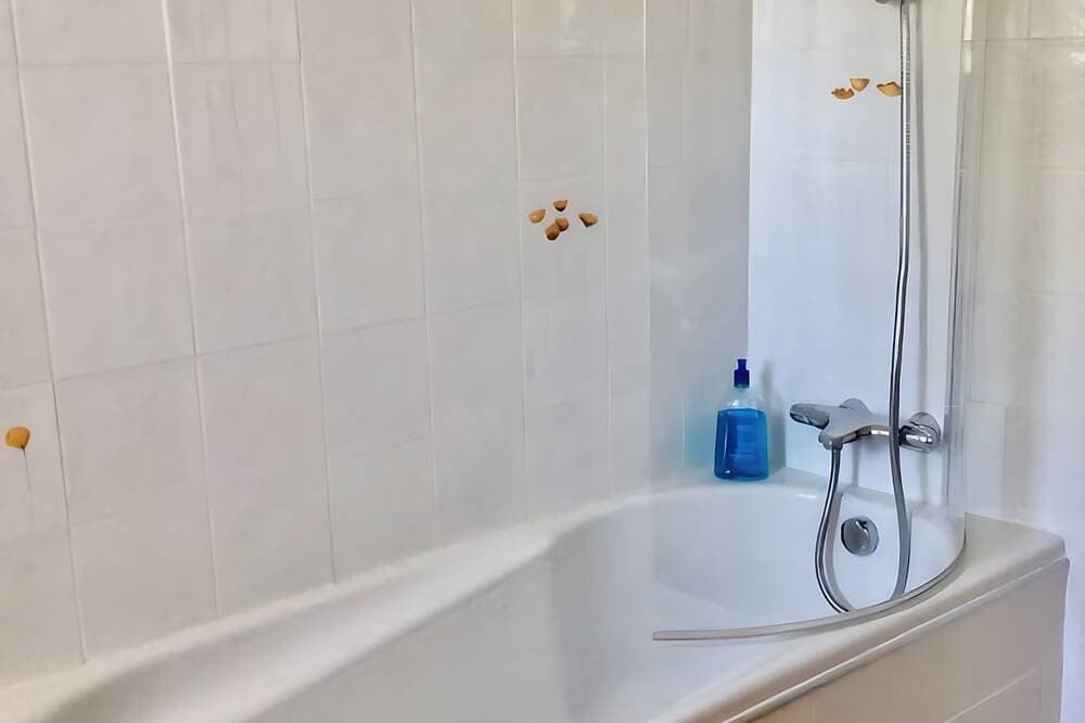 Foto 5 von 12: Gästezimmer Héron mit Garten und WLAN