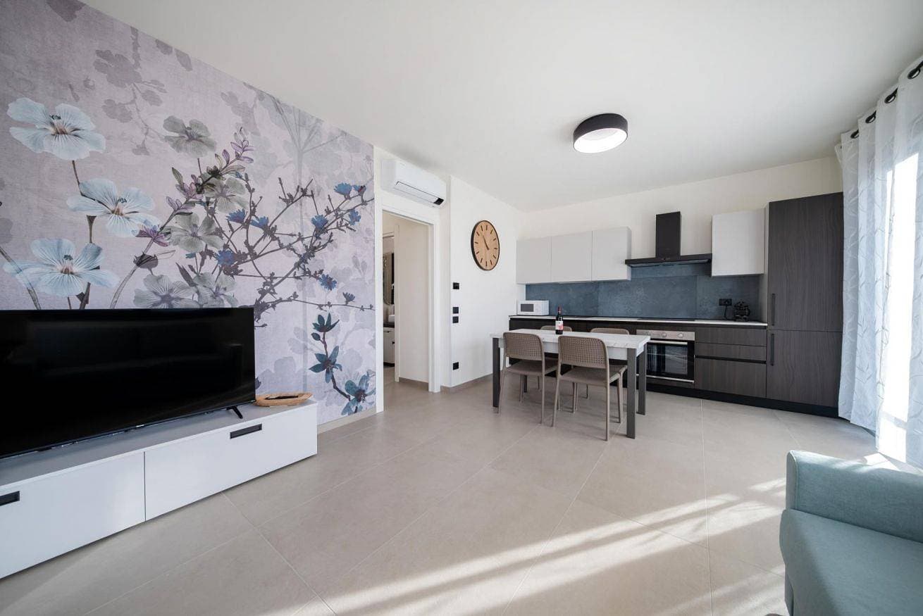 Foto 2 von 11: ApartmentsGarda - I Fiori D'Ulivo A - Fiordaliso