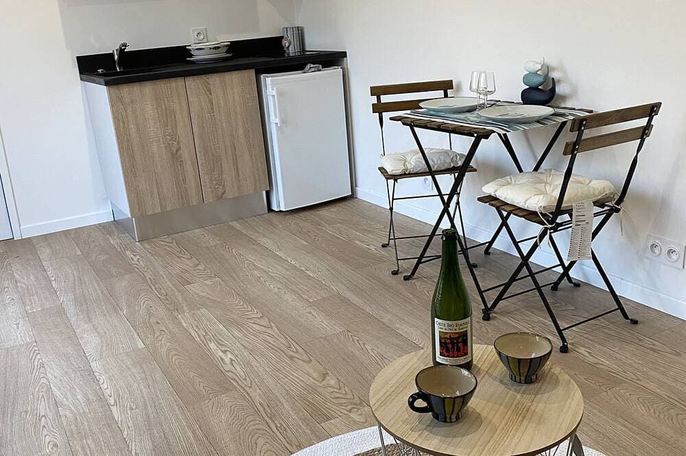 Foto 7 von 16: Beach Loft, new comfortable 20m2 studio, 50 m from the beach, Le Poudu, South Brittany