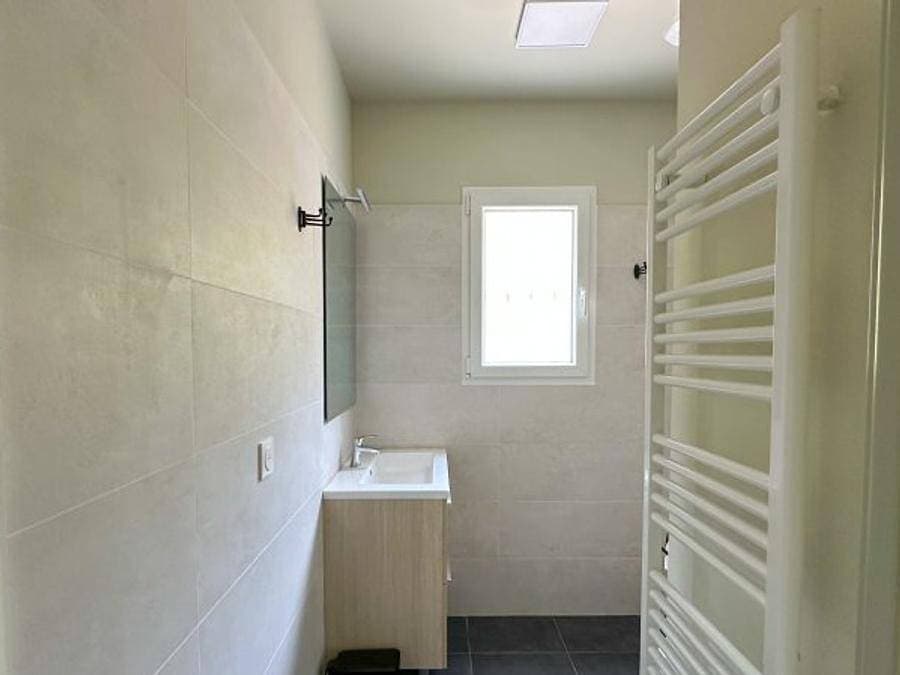 Foto 8 von 52: FranceComfort Domaine de Castellane - Villa 7 personen - Villa 7p. 1 Badezimmer