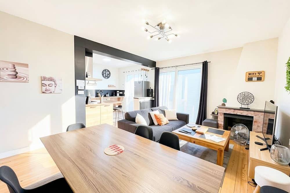 Foto 7 von 12: Le Tropi'Cognac - Centre - Terrasse jardin - 3 chambres - 6 pers.